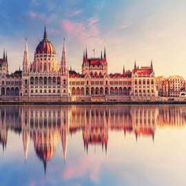 Vanuit Wenen: begeleide dagtour Bratislava en Boedapest