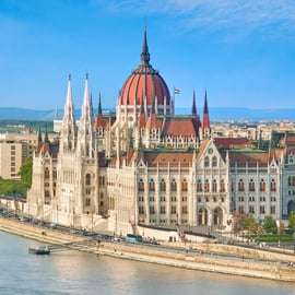 Vanuit Wenen: rondreis van één dag met gids naar Bratislava en Boedapest