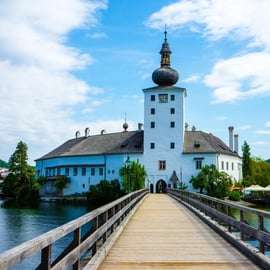 Vanuit Wenen: premium dagtour naar Hallstatt en kasteel Ort