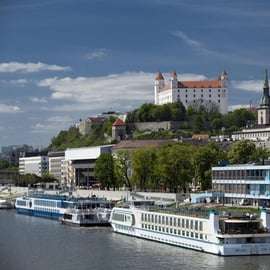 Vanuit Wenen: Stadsrondleiding door Bratislava met eetopties