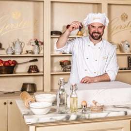 Wenen: K.u.K. Hofzuckerbäcker Bakshow met proeverij