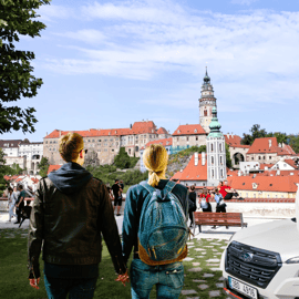 Wenen: Transfer naar Praag via het fabelachtige Cesky Krumlov