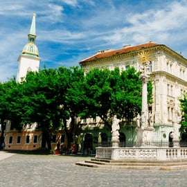 Tour van Wenen naar Bratislava per bus en boot