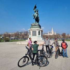 Wenen: E-bike rondleiding met gids