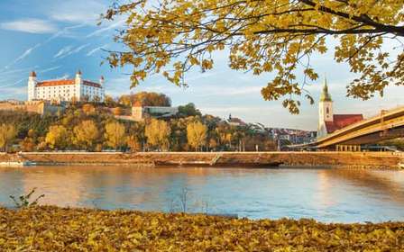 Van Wenen naar Bratislava, Devín en Hainburg – Rondleiding