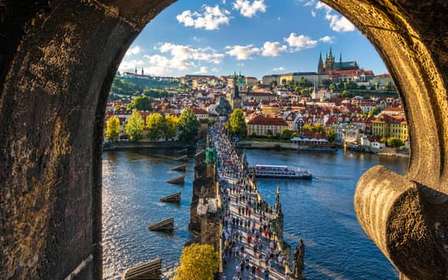 Vanuit Wenen: Praag – Kleine groep – Dagtour & ophaalservice vanaf je hotel