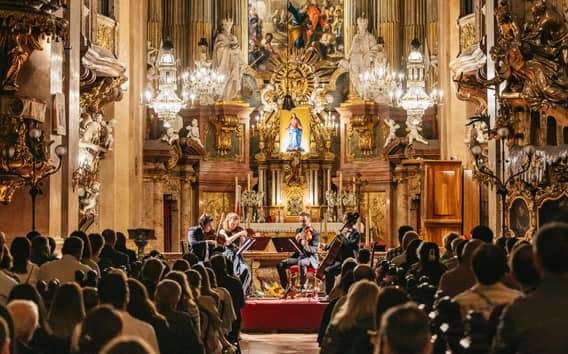 Wenen: ticket klassiek ensemble Wenen in de Sint-Pieterskerk