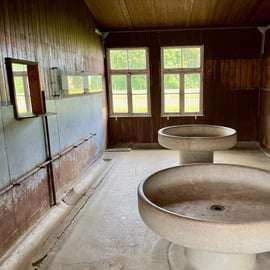 Wenen: dagtocht naar concentratiekampmonument Mauthausen