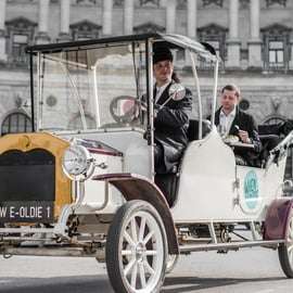 Wenen: Stadsrondleiding in een elektrische oldtimer