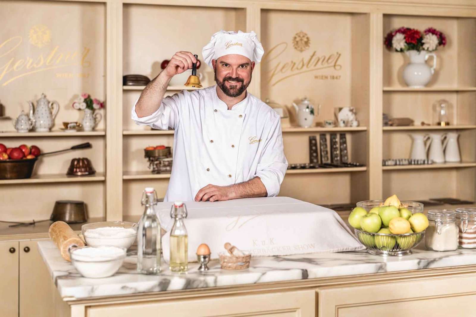 Wenen: K.u.K. Hofzuckerbäcker Bakshow met proeverij