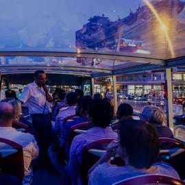 Wenen: Big Bus City Highlights Night Tour met live gids