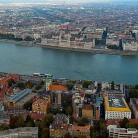 Dagtouren vanuit Wenen: Bratislava en Boedapest met gids