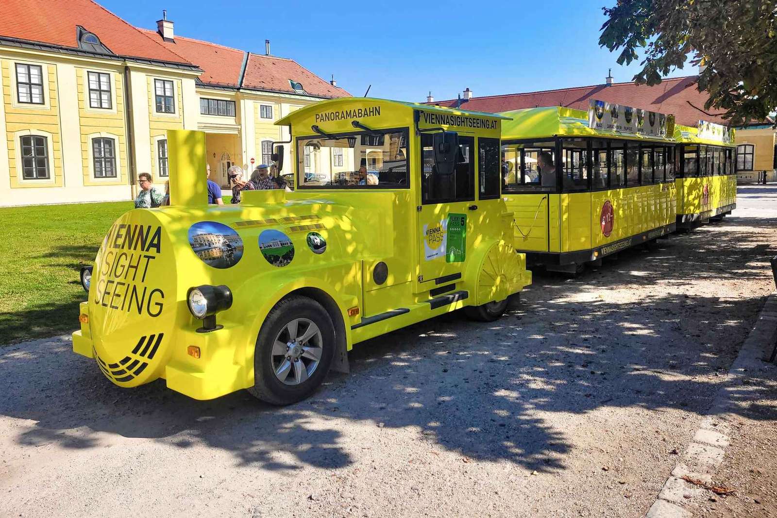 Wenen: Panoramatreintickets om paleis Schönbrunn te verkennen