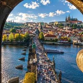 Vanuit Wenen: Praag – Kleine groep – Dagtour & ophaalservice vanaf je hotel