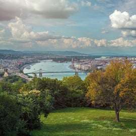 Vanuit Wenen: rondreis van één dag met gids naar Bratislava en Boedapest