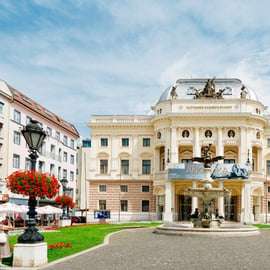 Tour van Wenen naar Bratislava per bus en boot