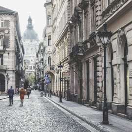 Vanuit Wenen: rondreis van één dag met gids naar Bratislava en Boedapest