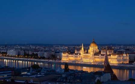 Dagtouren vanuit Wenen: Bratislava en Boedapest met gids
